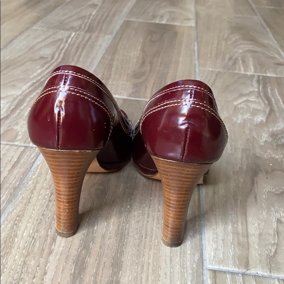 COACH Burgundy Red Heel Pumps. - Picture 5 of 6